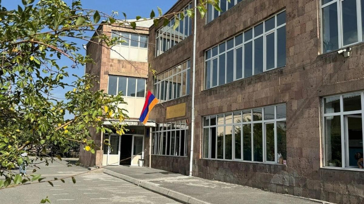 Ermənistan məktəbləri Azərbaycan dilini tədris edəcək