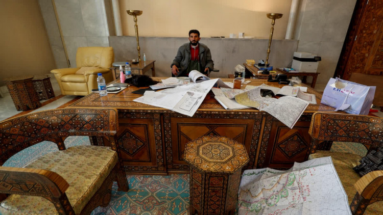 Dəməşqdə talan edilmiş Əsəd sarayının görüntüləri - FOTOlar