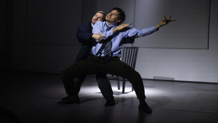 YARAT Mərkəzində “Özüm ilə təklikdə” adlı plastik tamaşa göstərildi - FOTO