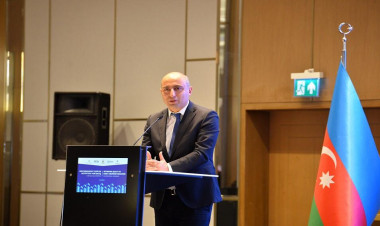 Emin Əmrullayev bəzi universitetləri TƏNQİD ETDİ