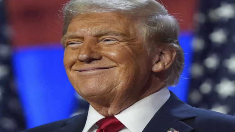 Tramp prezident maaşından imtina etdi