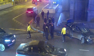 Bakıda QƏZA: İşıqfor yararsız vəziyyətə DÜŞDÜ