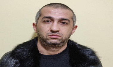 ABŞ-də həbsdə olan azərbaycanlı “qanuni oğru”nun qardaşından Şirvanda dəhşətli əməl