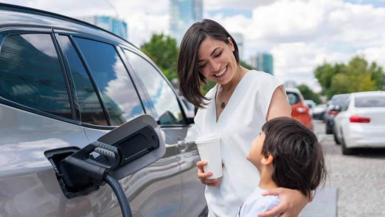 Elektromobil sahiblərini sevindirəcək xəbər - Bu gündən başladı