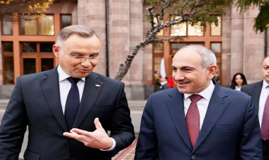 Polşa prezidenti Paşinyana bahalı hədiyyə veribmiş