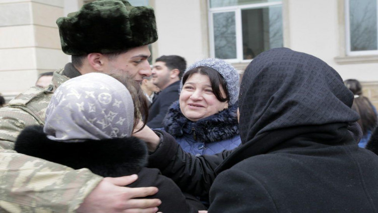 Əsgərliklə bağlı bütün suallara aydınlıq gətirildi - İZAH