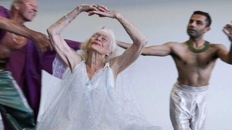 Yeni hobbiyə başlamaq üçün ideal yaş 55 imiş - ARAŞDIRMA