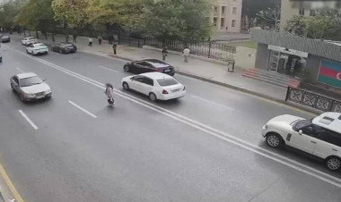 Bakıda piyadaların vurulduğu dəhşətli qəzalar - Anbaan görüntülər