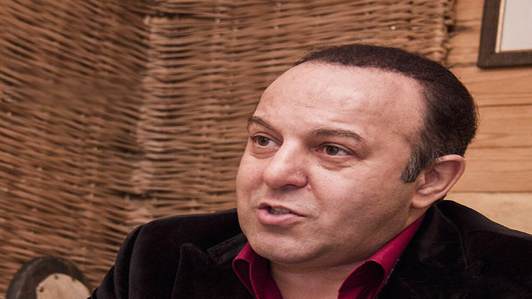 Yubileyini xanımı ilə belə keçirdi - VİDEO