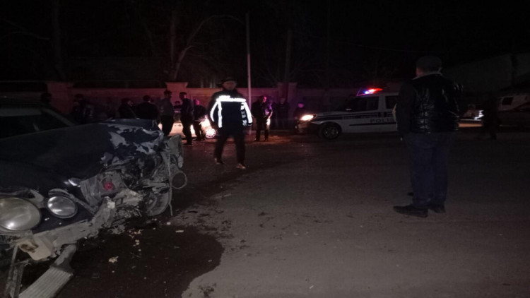 Cəlilabadda ağır qəza - xəsarət alanlar var - FOTOlar