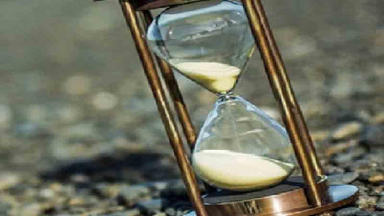 Yaşlandıqca zaman niyə daha sürətli keçir?