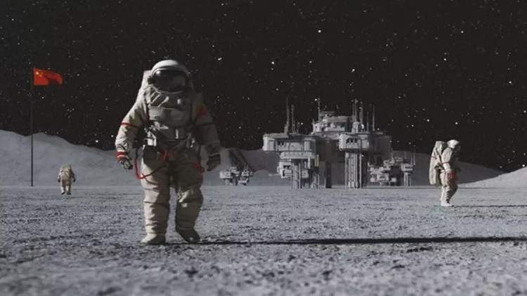 Çin Ayın qaranlıq tərəfində tarixi kəşf etdi: Su ilə zəngin nadir meteorit tapıldı - FOTO