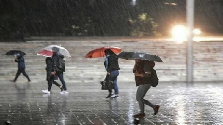 Bəzi ərazilərə yağış yağıb, duman olub - FAKTİKİ HAVA