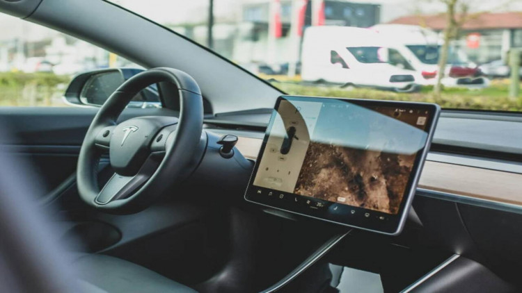 13 min maşın geri çağırılır - Pulsuz təmir edəcəklər