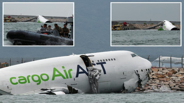 Honq-Konqda təyyarə dənizə düşdü - ölən var - FOTO