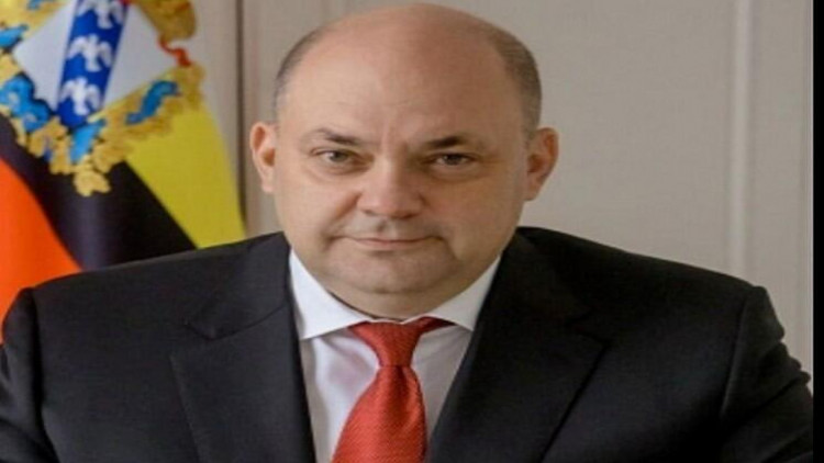 Prokurorluqda dindirilən keçmiş məmur infarkt keçirdi