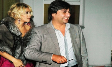 Ailəsi Röyanın keçmiş əri ilə ailə qurmasını istəmir