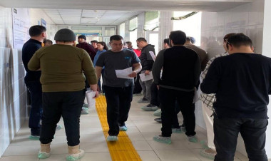 Qan vermək üçün sırada gözləyən Aktau sakinləri - VİDEO