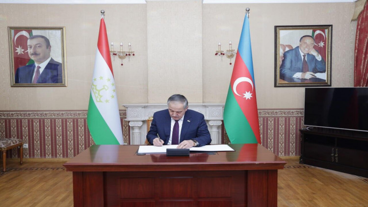 Tacikistanın xarici işlər naziri Aktau yaxınlığında baş verən təyyarə qəzası ilə bağlı başsağlığı verib