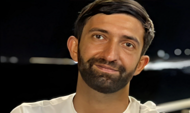 Atasını itirdiyindən xəbərsiz olan uşaq yas çadırının ətrafında oynayır - VİDEO