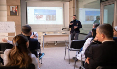 Azərbaycanda ilk dəfə dünyanın ən kiçik kardiostimulyatoru implantasiya edildi! - VİDEO - FOTO