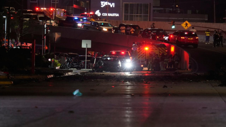 Ekvadorda ticarət mərkəzində güclü partlayış - Ölən və yaralananlar var