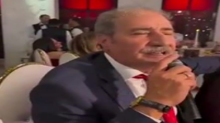 Afaq Bəşirqızının həyat yoldaşı ad günündə MAHNI OXUDU - VİDEO