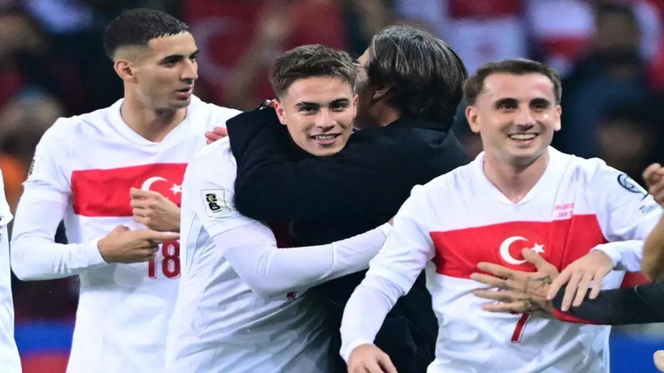 Türkiyə yenə darmadağınla qalib gəldi - FOTO