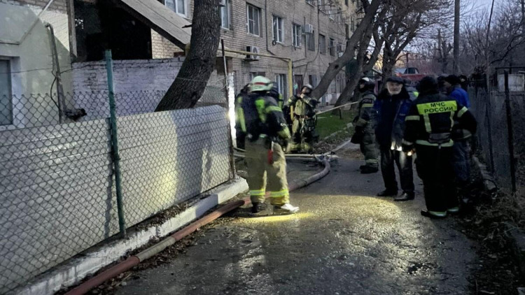 Mahaçqalada yataqxanada güclü yanğın - Ölən və yaralanan var