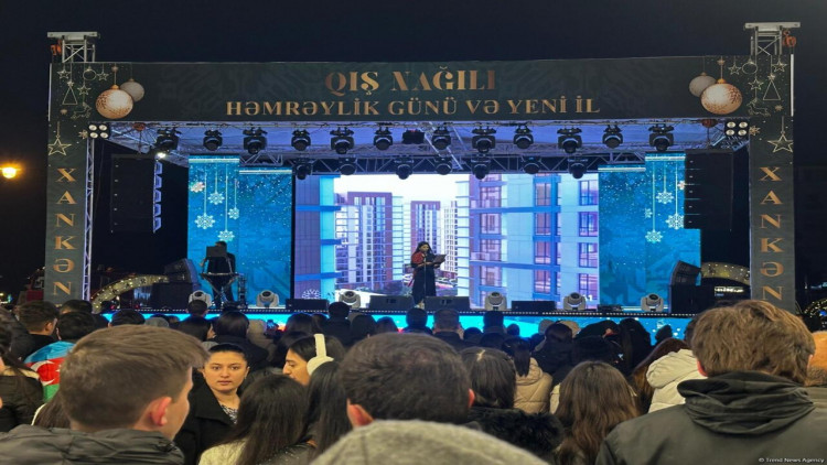 Xakəndidə Həmrəylik Günü və Yeni il münasibətilə konsert keçirilib - FOTOlar