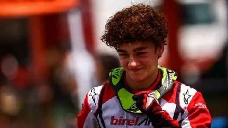 Azərbaycanlı pilot dünya rekordu qırdı