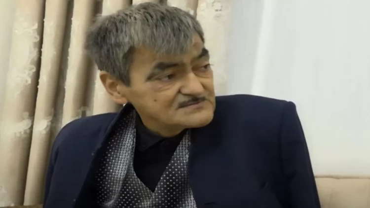 Tanınmış meyxanaçının son halı sevənlərini üzdü - VİDEO