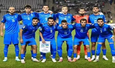 4 futbolçu yığmamızın heyətindən çıxarıldı - FOTO