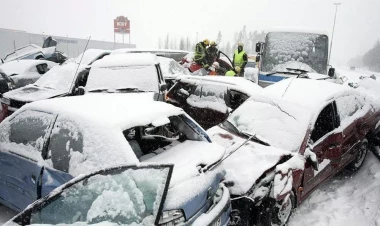 Ermənistanda 100 maşın toqquşdu - ölən var