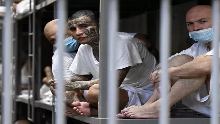 XXI əsrdə qlobal siyasətin yeni aləti: həbsxana