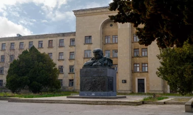 “Azərbaycanfilm”in direktoru işdən çıxarıldı