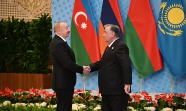 Prezident MDB Dövlət Başçıları Şurasının iclasında iştirak etmək üçün Düşənbədəki 