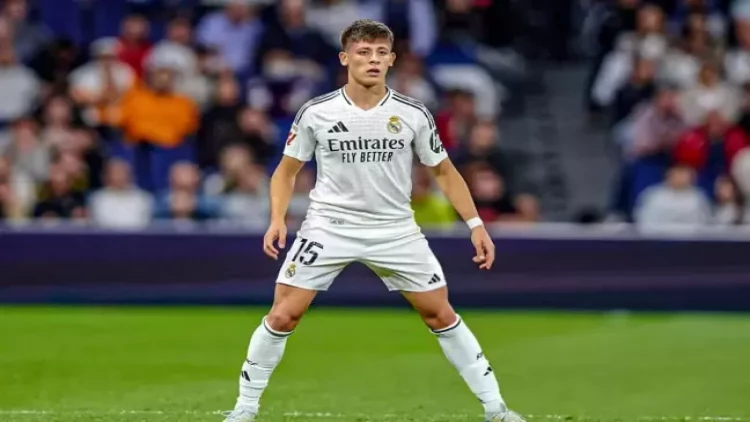 Arda Gülər Premyer Liqa nəhəngi ilə müqavilə imzalayır