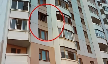 Dəhşətli hadisə: yeniyetmə eyvandan yıxılıb ÖLDÜ - Anbaan VİDEO