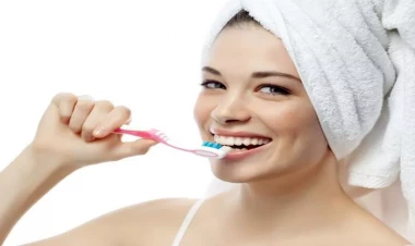 Hansı meyvə və tərəvəzlər diş fırçanı əvəz edə bilər?