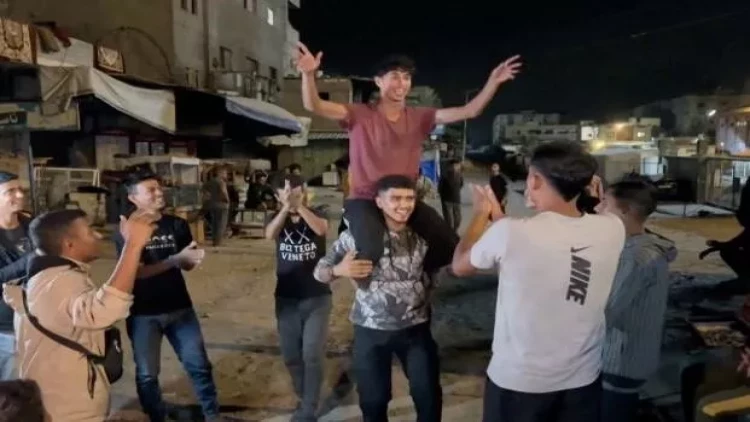 Atəşkəs xəbərindən sonra Qəzza - VİDEO