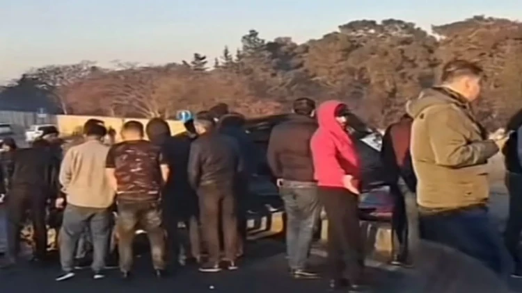 Bakıda körpüdə qəza - VİDEO