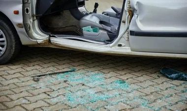 Zəncirvari qəza oldu - xəsarət alan var