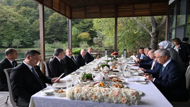 Qəbələdə dövlət və hökumət başçılarının şərəfinə rəsmi nahar verilib - VİDEO - FOTO