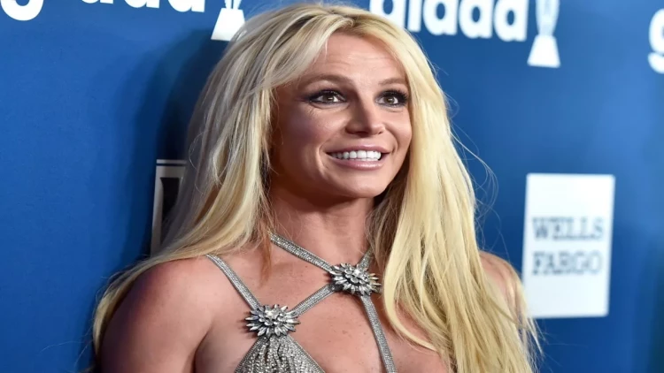 Britni Spirs ciddi zədə aldı: 