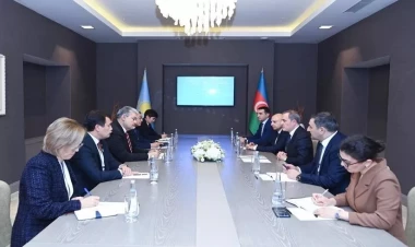 Azərbaycan və Qazaxıstan arasında strateji tərəfdaşlıq münasibətləri müzakirə olunub