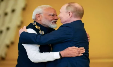 Hindistan Rusiya ilə birgə hərbi təlim keçir