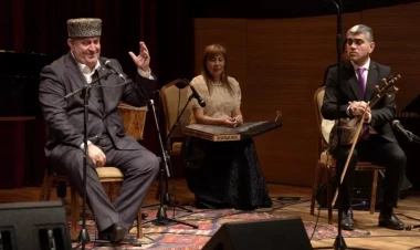 Xalq artisti Hacıbaba Hüseynovun 105 illiyinə həsr olunan gecə təqdim edildi - FOTO