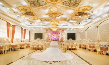 Bakıda şadlıq sarayı bir gündə yararsız hala düşdü - FOTO