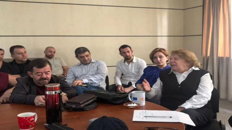 Dövlət Milli Gənc Tamaşaçılar Teatrında yeni tamaşanın oxunuş məşqlərinə başlanılıb - FOTO